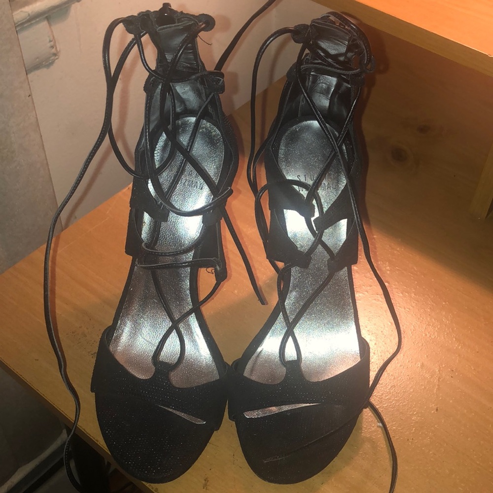 Stuart Weitzman - Picture 1 of 8